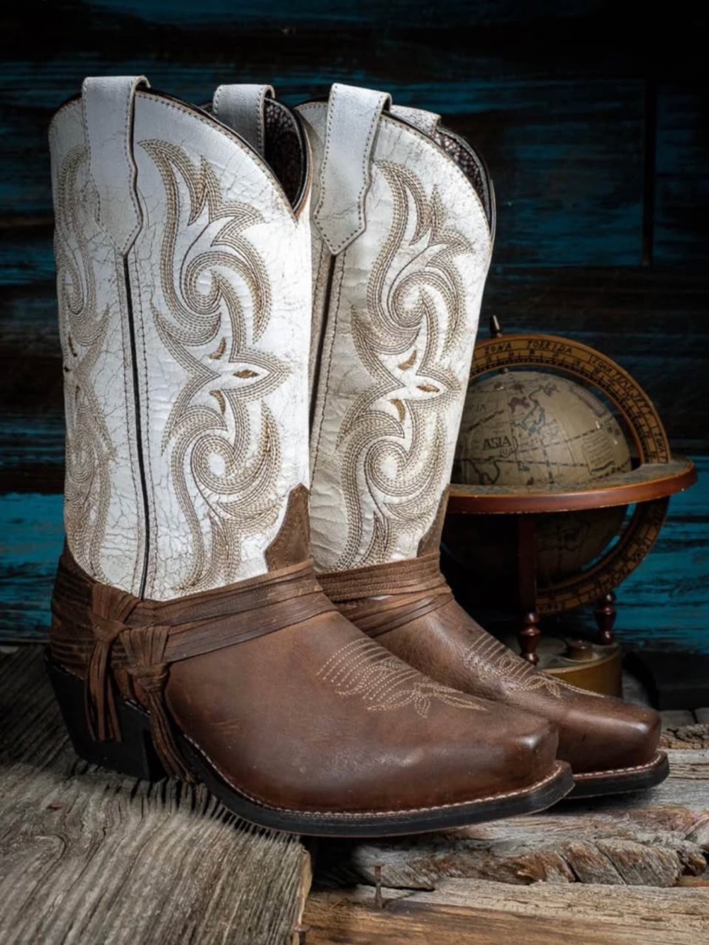 Laredo Myra cowgirl boots